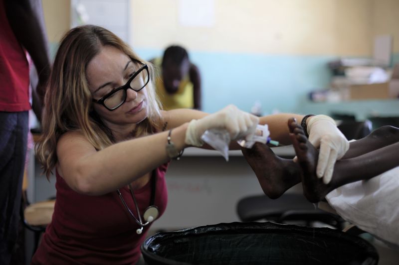 DENTISTAS SOBRE RUEDAS BUSCA A VOLUNTARIOS PARA EL PROYECTO ADAMA 2017