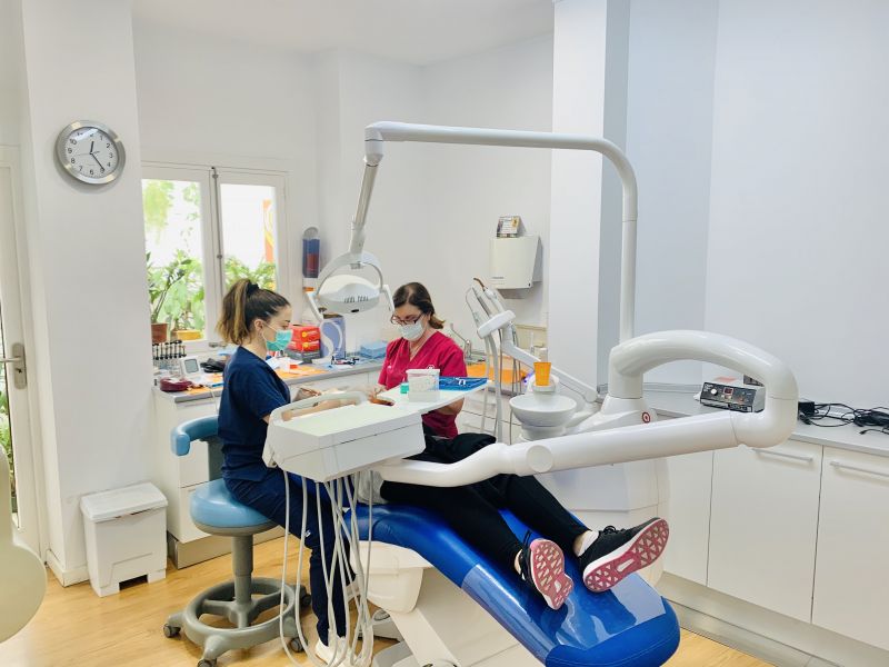 La Clínica Dental Solidaria Coloma Vidal ha atendido a 1.185 pacientes en el 2019