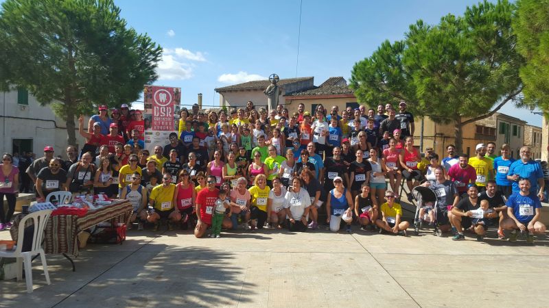 Carrera solidaria en Pina a favor de Dentistas sobre Ruedas