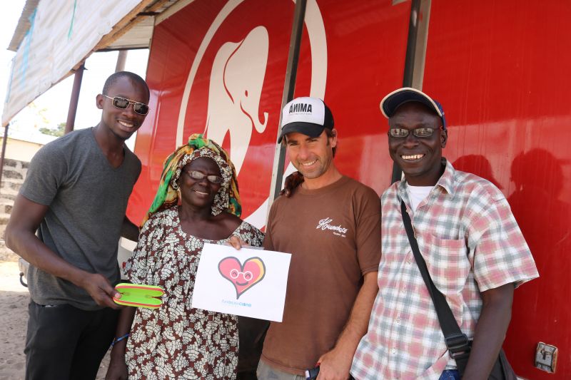 Dentistas sobre Ruedas, nombrada ONG embajadora de la promoción de este año de la Universidad de Odontología de Dakar